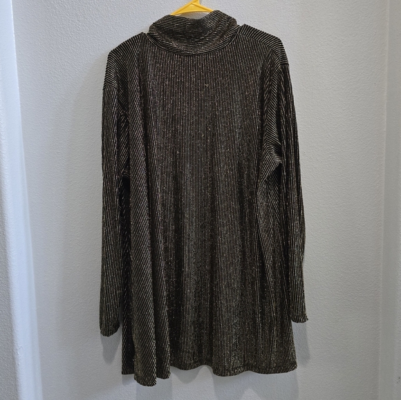 black cardigan with sparkley gold accents size large - Picture 2 of 3